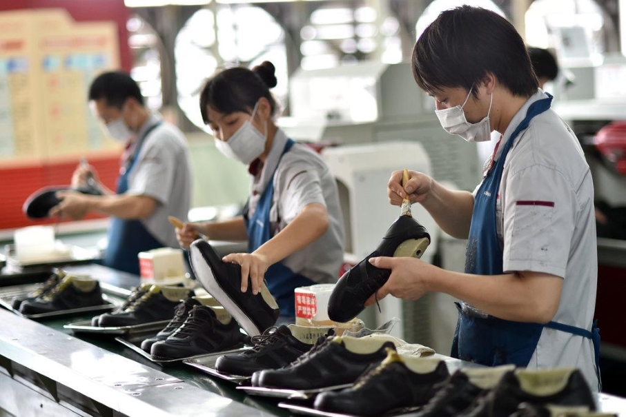 Поставки обуви из Китая